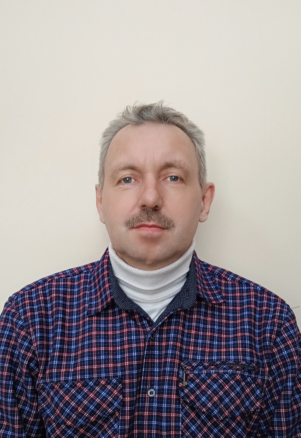 Поздеев Андрей Витальевич.